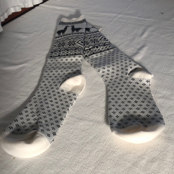 Old Navy NWT Llama boot socks black/cream - Picture 4 of 8